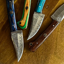 Load image into Gallery viewer, Arbor Novo Damascus Steel Small Fixed Blades
