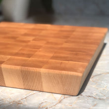 Load image into Gallery viewer, Maple Arbor Novo Modern Chopping Board
